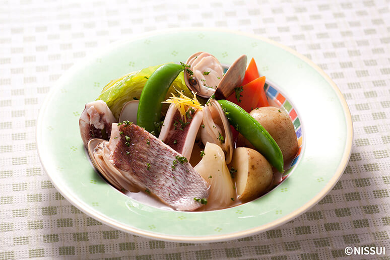 【写真】魚介と春野菜のポトフ