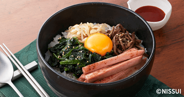 おさかなのソーセージのビビンバ丼 レシピ ニッスイ おさかなのソーセージのビビンバ丼 レシピ ニッスイ