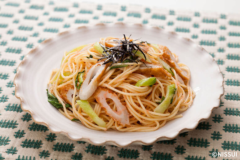 【写真】活ちくわとチンゲン菜の明太バタースパゲッティ