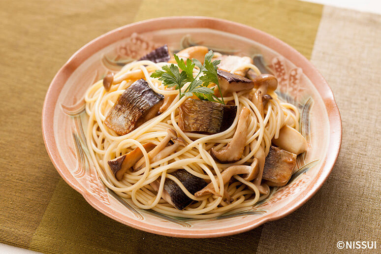 【写真】さんまと焼ききのこのスパゲッティ　焦がしバター風味