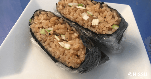 「ラーメン屋さんのまかない飯」おにぎらず