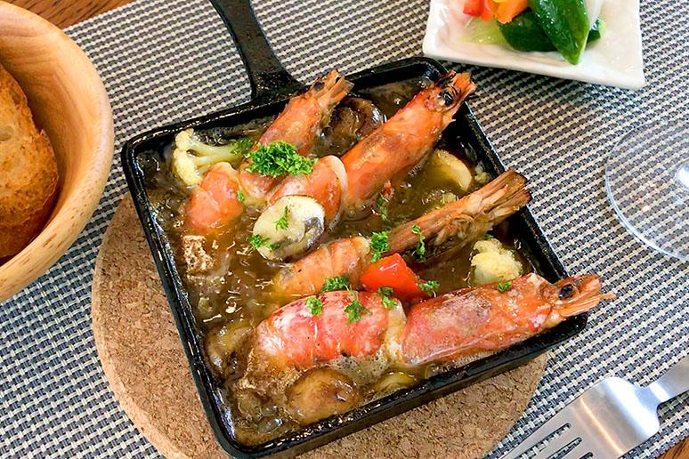 アルゼンチン赤えびのアヒージョ | レシピ | ニッスイ