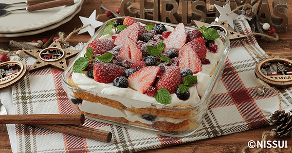 ミックスベリーといちごのスコップケーキ