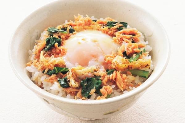 焼さけあらほぐしの温泉たまご丼