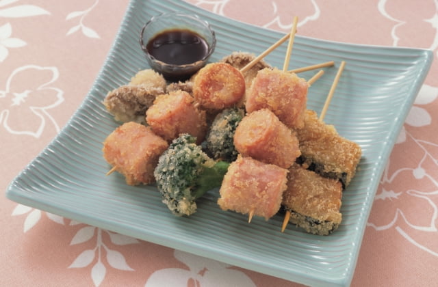 おさかなのソーセージと秋野菜の串揚げ