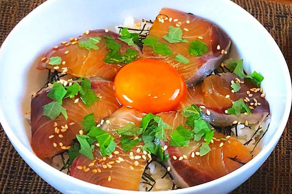 ぶり漬け丼