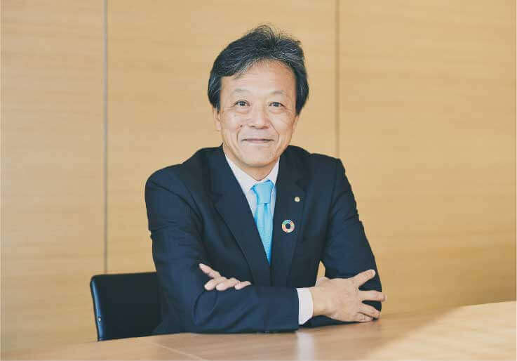 執行役員人事部長 井上